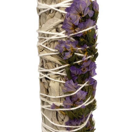 CELEBRATION HERBALS SMUDGE WAND SAGE AND BLUE SINUATA FLOWER  4 INCH